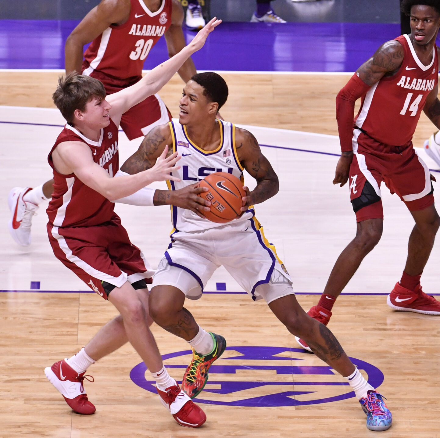 BR.lsualabamabasketball.012021 HS 2259.JPG